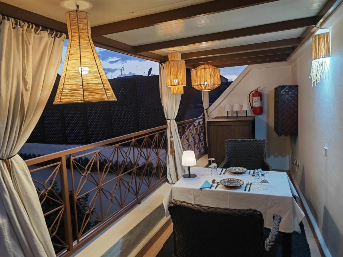 Riad Villa Berna Under Swiss Management Marrakesh Bagian luar foto