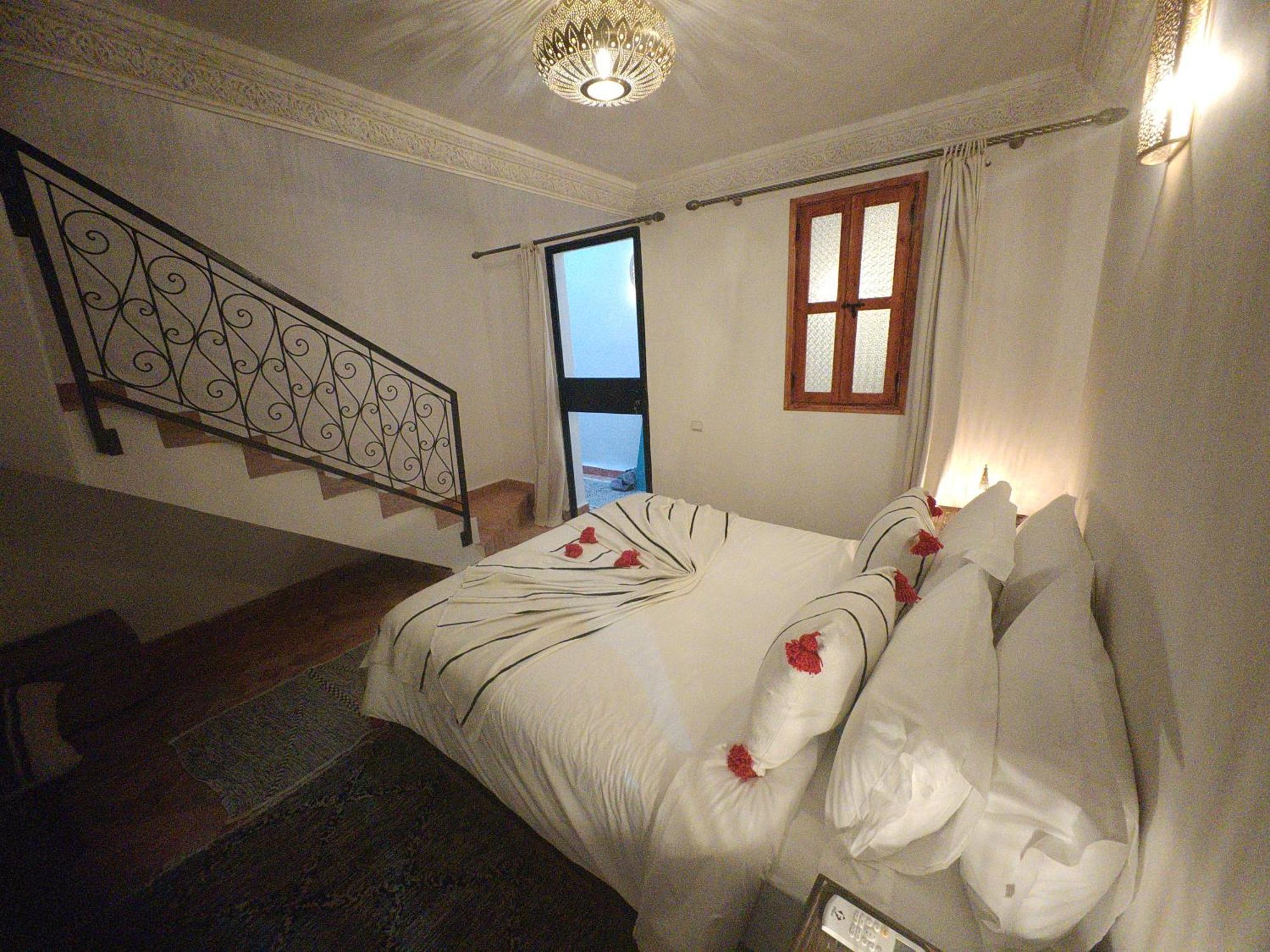 Riad Villa Berna Under Swiss Management Marrakesh Bagian luar foto