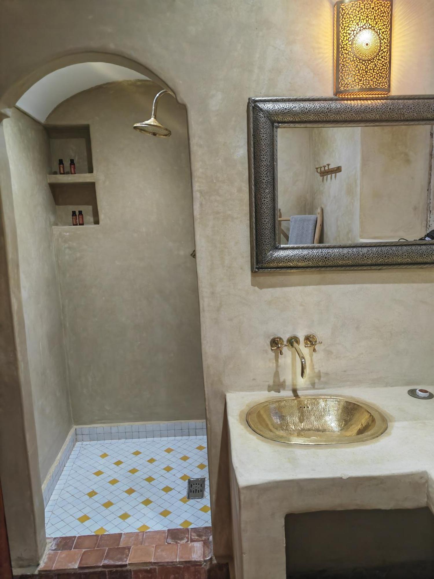 Riad Villa Berna Under Swiss Management Marrakesh Bagian luar foto